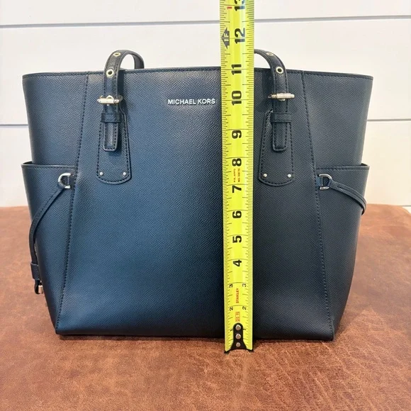 Michael Kors Voyager Black Saffiano Leather Tote Gold Classic Chic Workwear Luxe - Picture 10 of 12